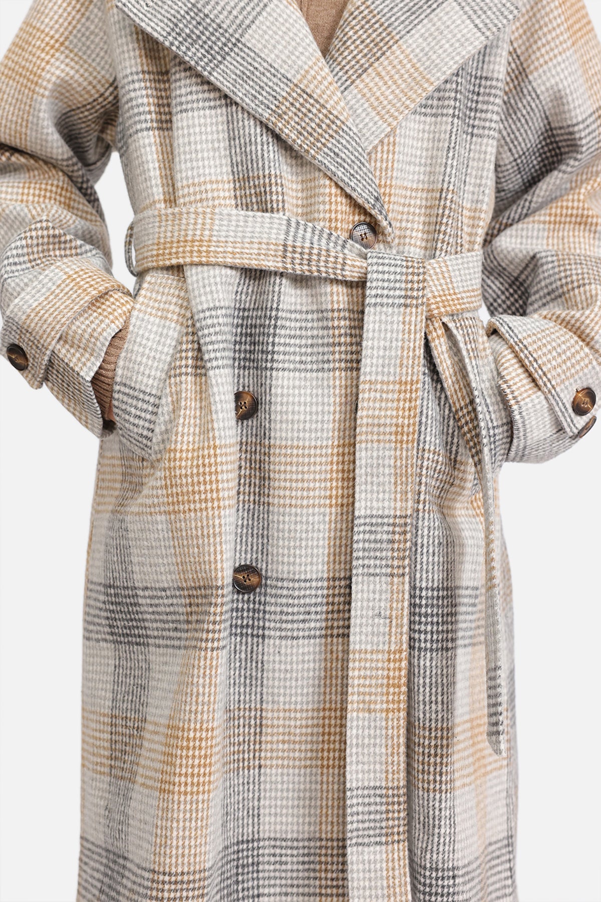 BELTED CHECKED COAT