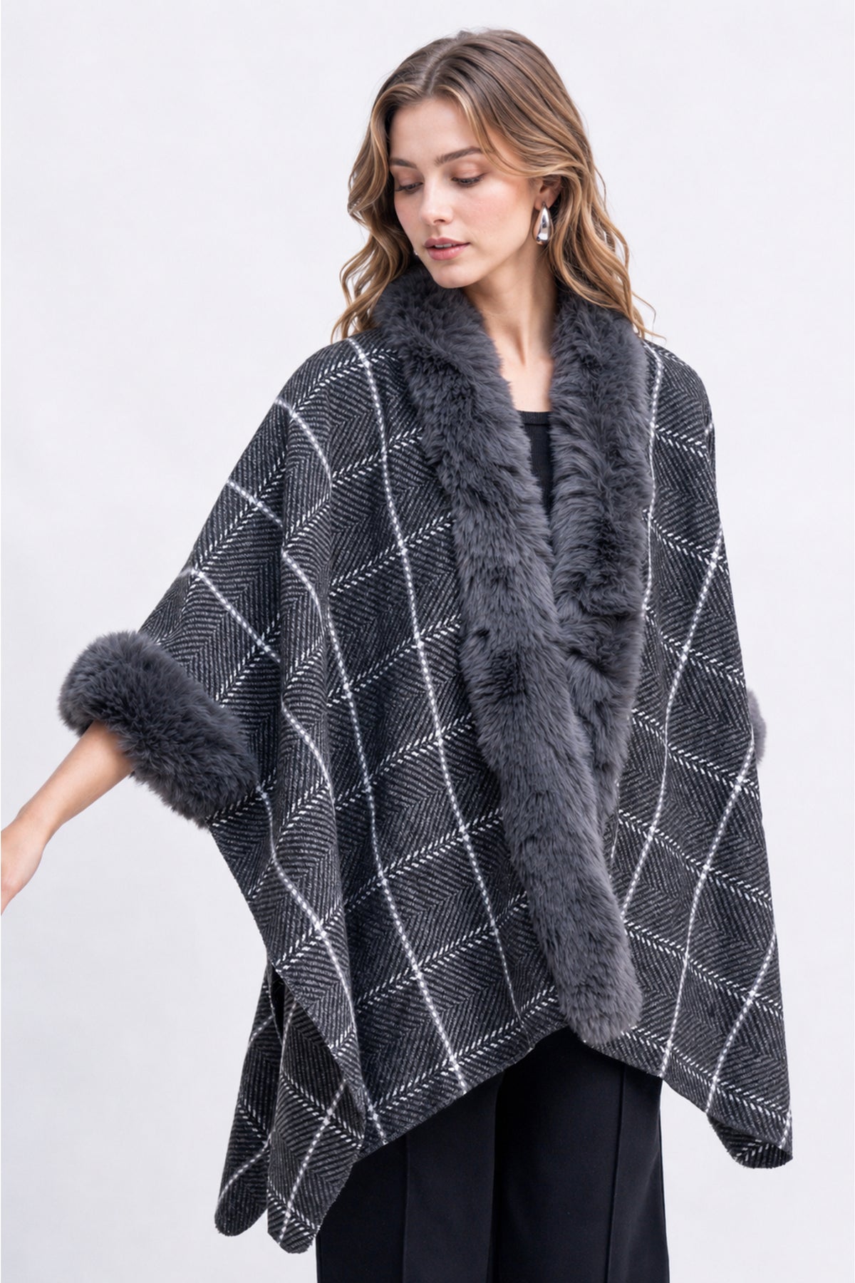 Ladies Cape Shawl